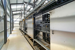  6	Side view of the new filterpress, which removes the residual water from the thickener sludge 