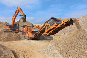  1	Rockster impact crusher R700 with a closed-loop screening system crushing river rock in Vilnius/Lithuania at a rate of ca. 1000 t per day 
