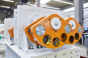  2 	Haver &amp; Boecker Niagara präsentiert seine charakteristische Marke Niagara Exciters an. Die Technologie erfordert weniger Wartung und erhöht die Produktivität  