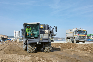  3	The Rock Crusher WRC 240i processed the ground material to a depth of 50&nbsp;cm with its heavy-duty crushing and mixing rotor 