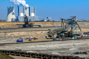  4 	Surface mining of lignite 