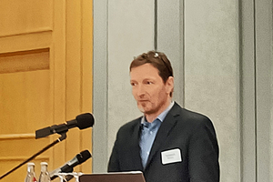  Dr. Wolfram Palitzsch 