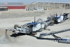  1 	Je nach Anforderung und Bedarf werden die Kleemann Anlagen in unterschiedlichen Kombinationen eingesetzt: Backenbrecher MOBICAT MC 120i PRO kombiniert mit dem Prallbrecher MOBIREX MR 130i PRO zur Verarbeitung von großem Aufgabematerial 