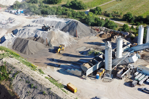  Das temporäre „Recycling/Betonwerk” in unmittelbarer Nähe zur Baustelle A2 