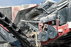  Die Dreifach-Windsichtung auf allen Siebdecks entfernt zuverlässig Holz und andere Leichtstoffe 