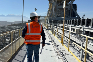  	Retrofitting is particularly worthwhile for large conveyor systems with high transport volumes. This is where the properties of ScrapeTec dust removal systems unfold their full potential 