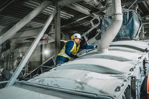  	Lightweight GRP dust covers improve maintenance accessibility and occupational safety on the Sandvik screening units 