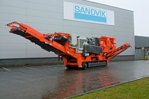  QJ240 mobile jaw crusher from Sandvik 