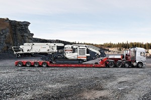  2	Die Gesamtanlage lässt sich für den Transport zusammen­klappen wie ein Schweizer Offiziersmesser • The entire plant can be folded like a Swiss officer’s knife for transportation 