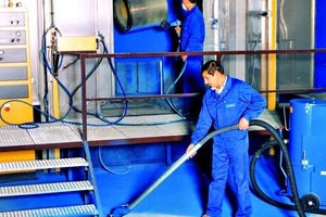  Industriesauger • Industrial vacuum cleaner 