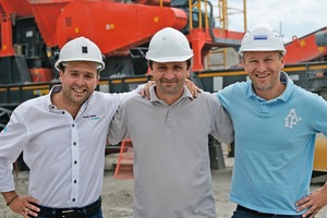  2 Celebrating a successful European premiere (from left): Tymoteusz Pilor, Product Manager Grausch &amp; Grausch, Rafał Sowula, Vice President Kamieniołom Barwałd, President Tomasz Kasprzyk 