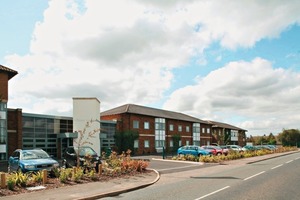  Der Sitz der BEUMER Group UK in Leicestershire • The headquarters of BEUMER Group UK in Leicestershire 