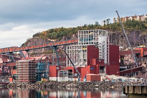  5 The plant contains 12&nbsp;conveyor belts with a total length of 410 m 