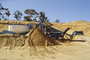  1 Halde mit gewaschenem Kalksteinsand der M2500 • Limestone washed sand stockpile from M2500 