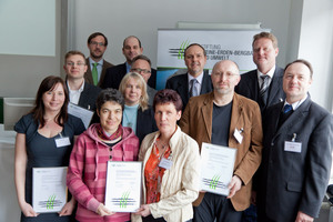  Die Preisträger mit Vertretern des UVMB und der Holcim Deutschland AG • The prize-winners with representatives of the UVMB and Holcim Deutschland AG 