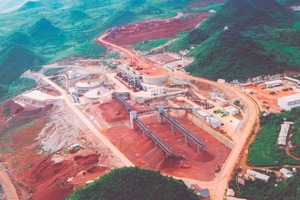  	 Bauxite mining in China (Chalco)<br /> 