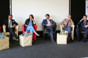  Expertenrunde bei der Podiumsdiskussion  