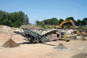  The impact mill in action in construction rubble recycling 