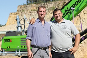  3	Lohnunternehmer Tobias Guttenberger bringt das DOLOMIN auf die umliegenden Felder als Düngemittel aus 