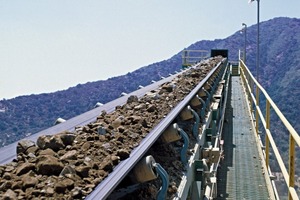  2 Der peruanische Bergbausektor ist der am schnellsten wachsende Bergbausektor in Südamerika • Peru's mining sector is the fastest growing mining sector in South America 