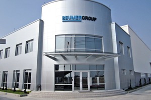  1	Das neue Gebäude der BEUMER Group • The new building of BEUMER Group 