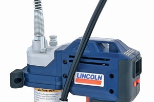  Die Lincoln-Schmierfettpresse PowerLuber 1880 mit 20 Volt-Lithium-Ionen-Akku ist ebenso kräftig wie kompakt und einfach in der Handhabung 