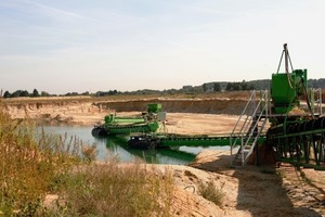  The new gravel extraction site on the other side of the motorway 