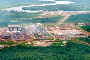  	Paranam alumina refinery in Surinam (Alcoa)<br /> 