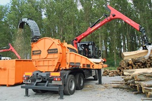  DH 812 LD – Wendiger und kompakter 6&nbsp;x&nbsp;6 LKW mit aufgebautem Exakthacker 