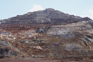  1	Aubbaustufen des Tagebaus Erzberg • Mining levels at the open pit Erzberg 