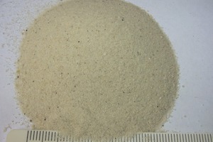  <div class="bildtext">1 20&nbsp;g Sand als Ausgangsmaterial für eine Versuchsmahlung • 20 g sand as base material for a test milling</div> 