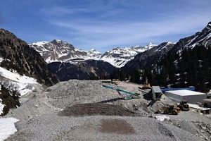  1 Bau des Pumpspeicherkraftwerks Obervermuntwerk II der Vorarlberger Illwerke AG mit eigenem Kieswerk und Leiblein-Wasseraufbereitung • Construction of the Obervermuntwerk II pumped storage power plant owned by Vorarlberger Illwerke AG with its own gravel plant and Leiblein water treatment 