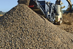  3 In a closed circuit, the crushing and screening capacity of the LT1213S amounts to 150 - 200 t/h 