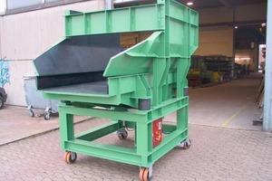  	Mobile feeder unit with magnetic drive 