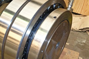  Die Pendelrollenlager von SKF werden in die Förder­bandtrommeln für Schüttgutförderanlagen montiertSKF spherical roller bearings are installed in the belt pulleys for bulk solids handling equipment 