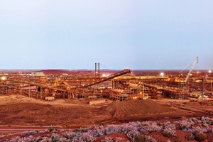  <div class="bildtext">14	Eisenerzaufbereitung in Australien (Fortescue) • Iron ore processing in Australia (Fortescue) </div> 