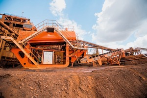  2	Modularer Schwertwäscher AggMax im Eisenerz-Projekt von CDE Mining 