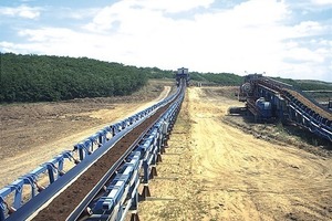  Long-haul belt conveyors at Visonta surface mine at the foot of the Mátra Mountains in Hungary, delivering 10,000&nbsp;t/h from the South Opencast Mine to the East Opencast Mine II 