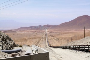  1	Die extremen klimatischen Bedingungen in der Atacama-Wüste bedeuten eine Herausforderung für Mensch und Material 