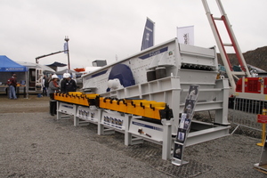  HAVER NIAGARA presented the new generation F-Class circular motion vibrating screen  