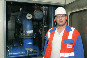  8 Dipl.-Ing. Christoph Zura, Betriebsingenieur im Bereich Kraftwerkstechnik in der Brikettfabrik Wachtberg in Frechen • Dipl.-Ing. Christoph Zura, production engineer in the field of sewage works technology at briquette factory Wachtberg in Frechen 