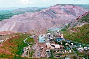  	 Argyle open-pit mine (Rio Tinto Diamonds) 