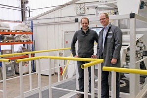  <div class="bildtext">1 Dr.-Ing. Oliver Pikhard, Head of Technical Center, RHEWUM GmbH, and Dr. rer.nat. Sebastian Zastrow (left), Deputy Head of&nbsp;Technical Center </div> 