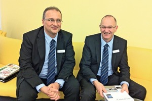  4 Andreas Schulte Mesum, Verkaufsleiter bei WEG Germany (rechts) und Wilmar Henning, Geschäftsführer von WEG Germany (links) • Andreas Schulte Mesum, Sales Manager at WEG Germany (right) and Wilmar Henning, Managing Director at WEG Germany (left) 