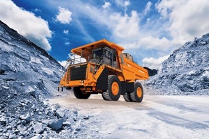  Neuer Starrrahmen-Muldenkipper EH1100-5 von Hitachi • New Hitachi EH1100-5 rigid dump truck 