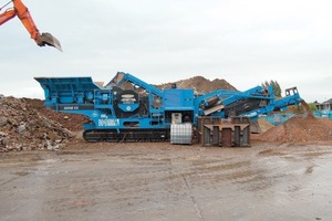  4 Giove CC jaw crusher with extended hopper walls. Container to collect the Ferro-metals and tank with spray water 