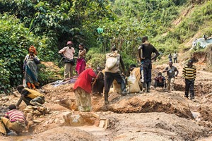  Conflict-free small-scale mining, Kalimbi Mine, Süd-Kivu/DRC<br /> 