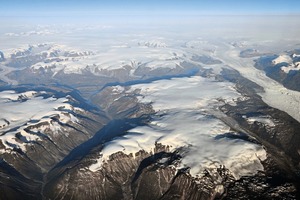  2 Lokale Gletscher am Rande des Eisschildes 