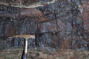   (b: here, Tellerhäuser magnetite skarn)  