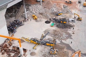  2	Bei der RM Produkt Demo waren vier der RM Brecher in jeweils zwei verschiedenen Materialien im Einsatz 